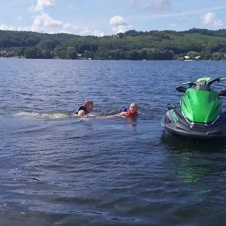 Letniskowy Nad Jeziorem Zarnowieckim - Na Kaszubach - *